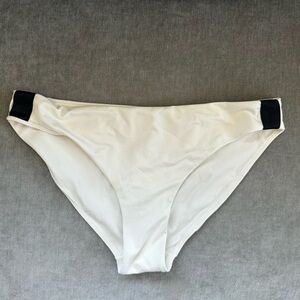 NWT H&M Swim Suit Bikini Bottoms Size 6